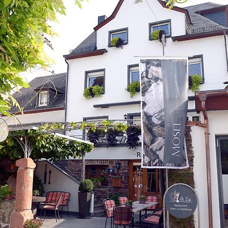 Wein- Und Gaestehaus M. Bai Mesenich Eksteriør billede