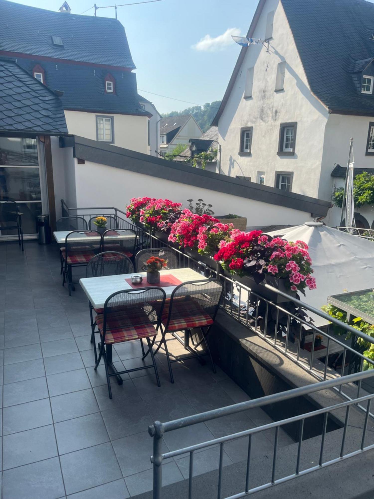 Wein- Und Gaestehaus M. Bai Mesenich Eksteriør billede